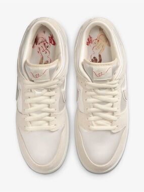 Nike Women’s Cream/White Low-Top Sneakers